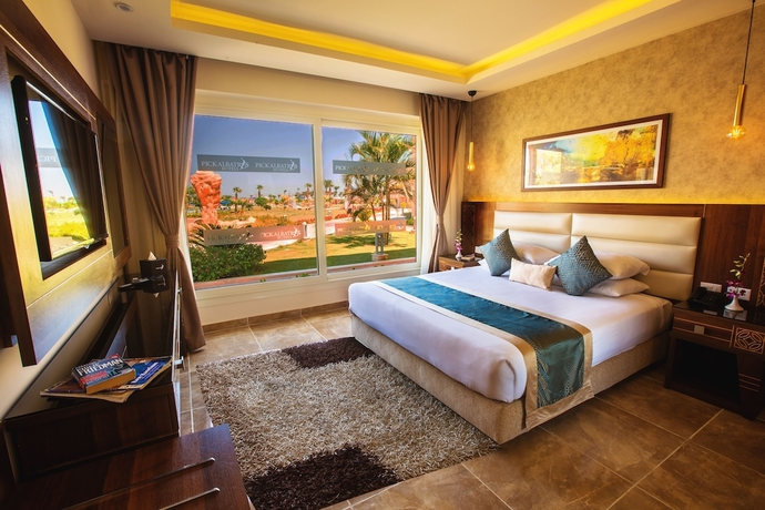 Imagen de la habitación del Hotel Pickalbatros Royal Moderna Sharm and Aqua Park. Foto 12