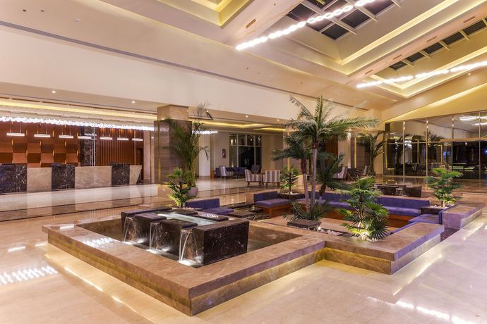 Imagen de los interiores del Hotel Pickalbatros Sea World Resort - Marsa Alam. Foto 19