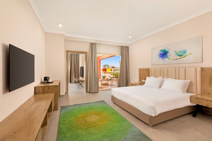 Imagen de la habitación del Hotel Pickalbatros Water Valley Resort - Neverland Hurghada. Foto 2
