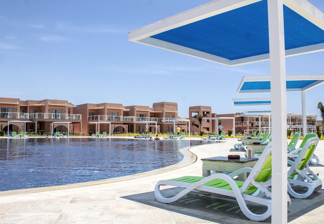 Imagen de la piscina del Hotel Pickalbatros Water Valley Resort - Neverland Hurghada. Foto 19