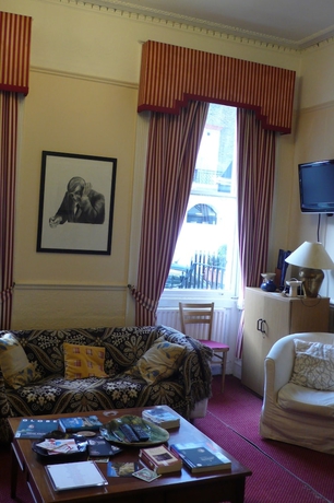 Imagen de los interiores del Hotel Pickwick Hall - Hostel. Foto 7