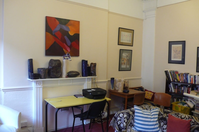 Imagen de los interiores del Hotel Pickwick Hall - Hostel. Foto 8