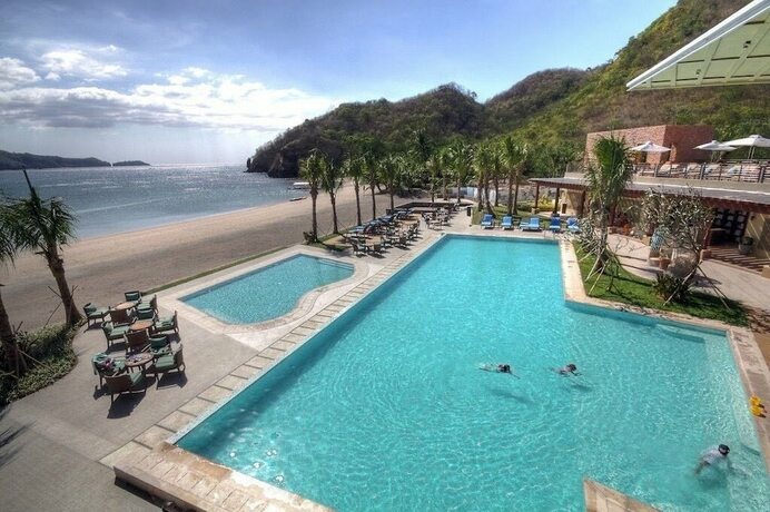 Imagen general del Hotel Pico De Loro Hamilo Coast Guest House. Foto 2