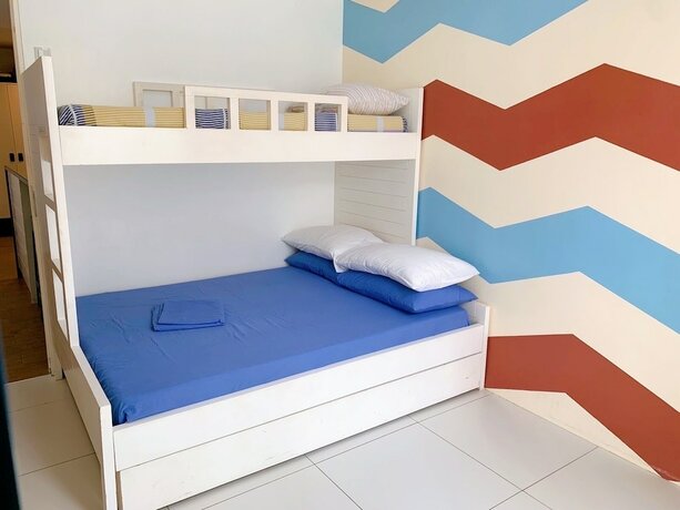 Imagen general del Hotel Pico De Loro Hamilo Coast Guest House. Foto 8
