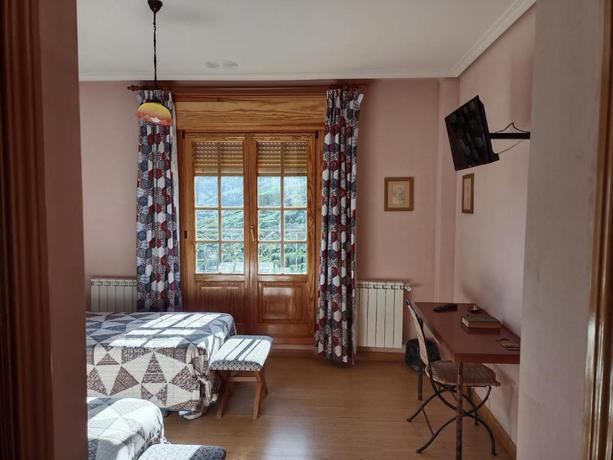 Imagen de la habitación del Hotel Pico Espiguete. Foto 4