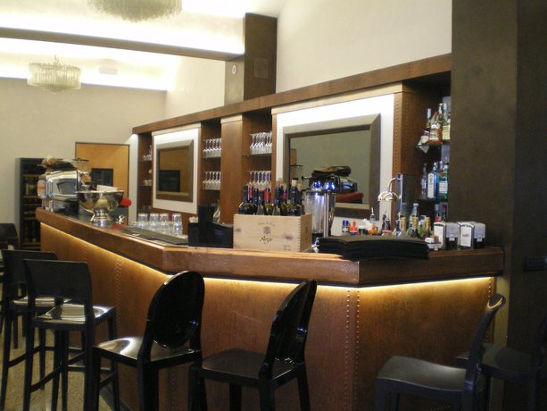 Imagen del bar/restaurante del Hotel Pico Mirandola. Foto 2