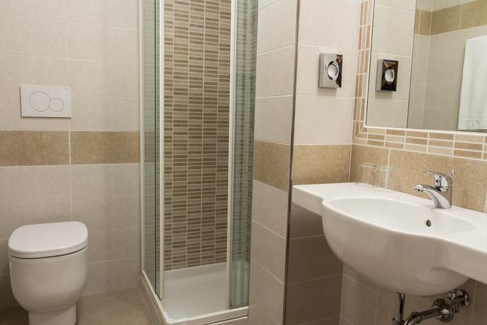 Imagen de la habitación del Hotel Pico Mirandola. Foto 16