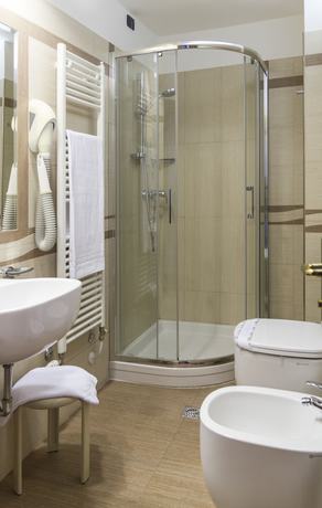 Imagen de la habitación del Hotel Pico Mirandola. Foto 18