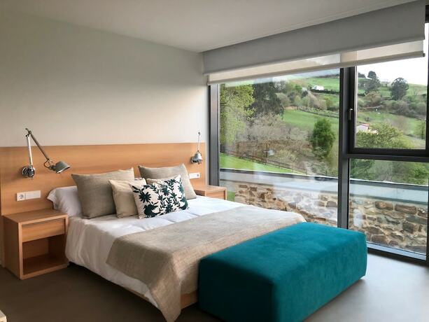 Imagen de la habitación del Hotel Pico Velasco. Foto 18