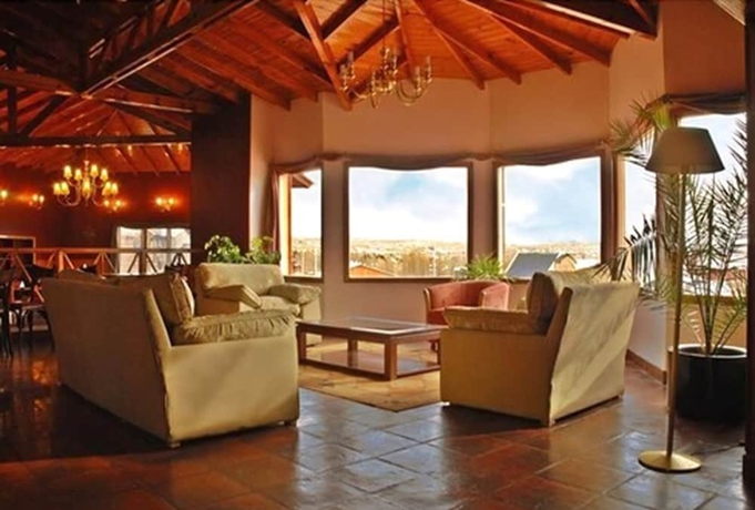 Imagen de los interiores del Hotel Picos Del Sur. Foto 13