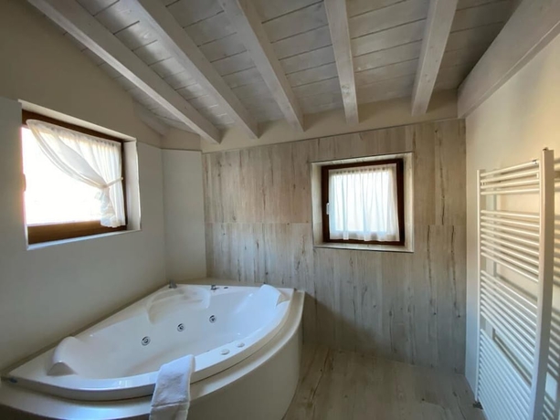 Imagen de la habitación del Hotel Picos de Europa Suites and Rooms. Foto 11