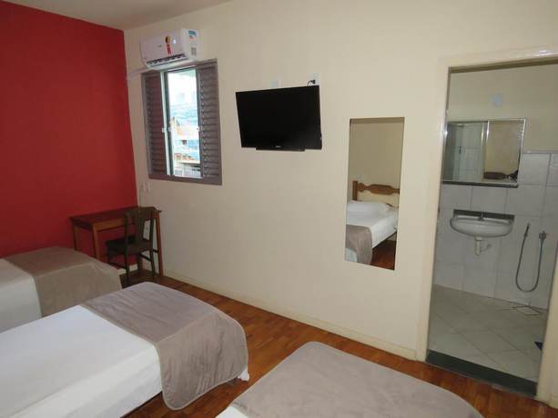 Imagen de la habitación del Hotel Picpo. Foto 9