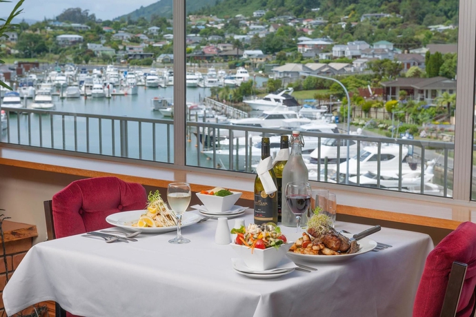 Imagen del bar/restaurante del Hotel Picton Beachcomber Inn. Foto 1