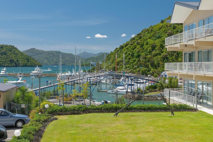 Imagen de los exteriores del Hotel Picton Beachcomber Inn. Foto 11