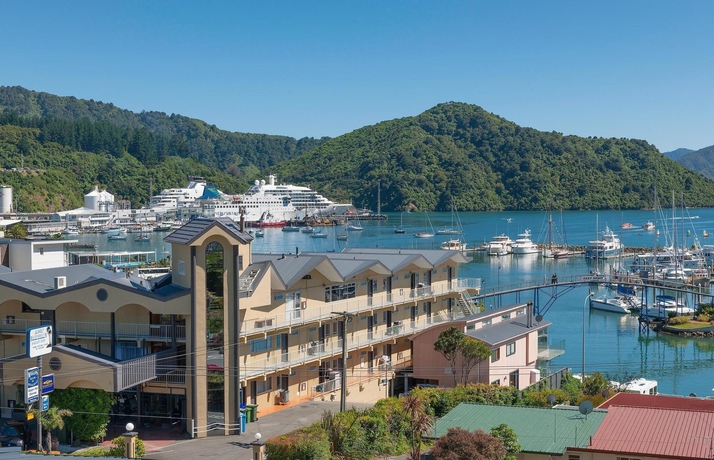 Imagen de los exteriores del Hotel Picton Beachcomber Inn. Foto 12