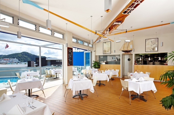 Imagen de la piscina del Hotel Picton Yacht Club. Foto 7