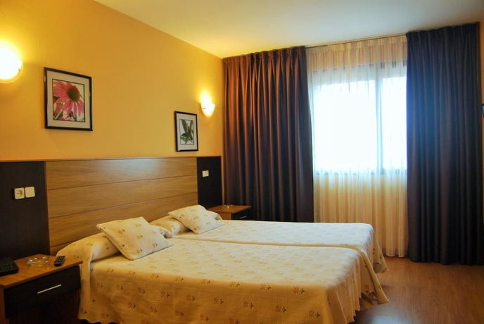 Imagen de la habitación del Hotel Piedra. Foto 8