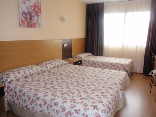 Imagen de la habitación del Hotel Piedra. Foto 10