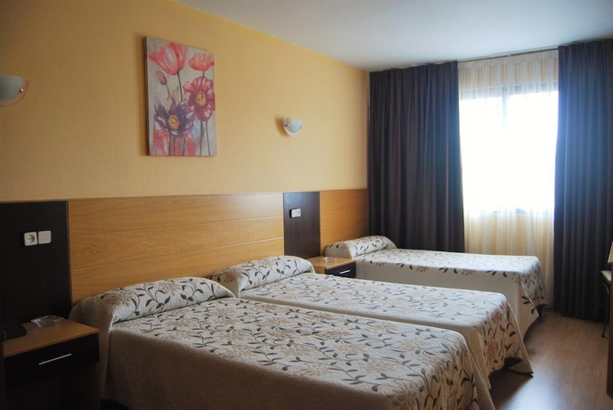 Imagen de la habitación del Hotel Piedra. Foto 14