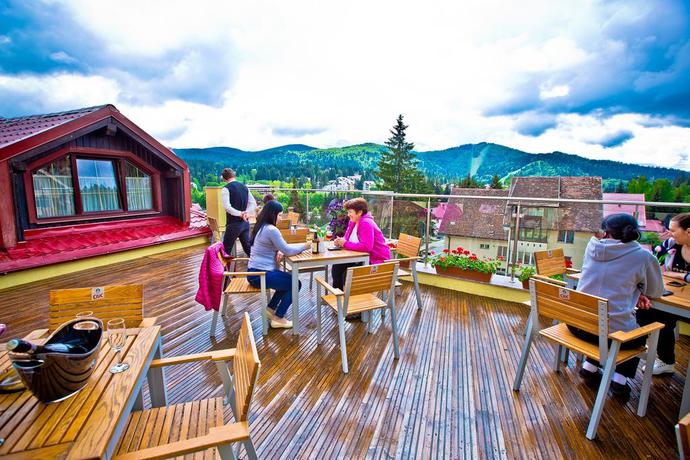 Imagen de los exteriores del Hotel Piemonte, Predeal. Foto 9