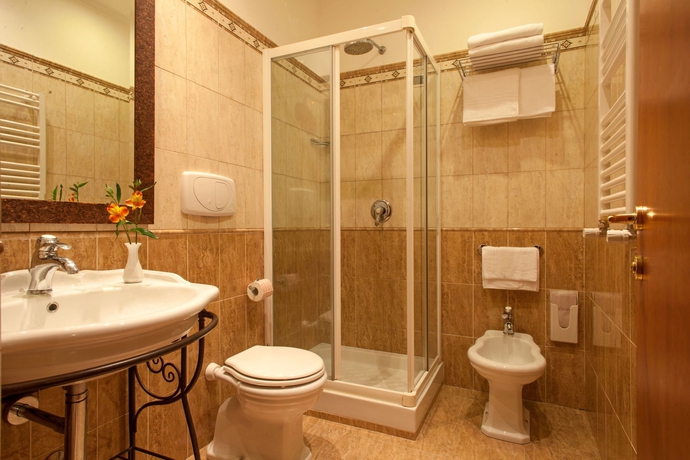 Imagen de la habitación del Hotel Piemonte, Termini. Foto 5