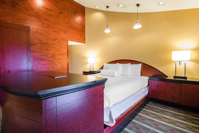 Imagen de la habitación del Hotel Pier 5 Baltimore, Curio Collection By Hilton. Foto 11