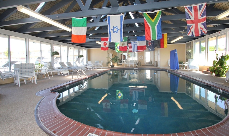 Imagen de la piscina del Hotel Pier 7 Condominiums. Foto 18