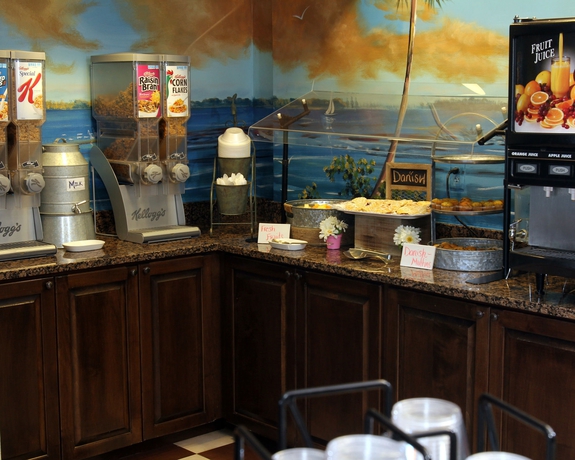 Imagen del bar/restaurante del Hotel Pier House 60 Clearwater Beach Marina. Foto 4
