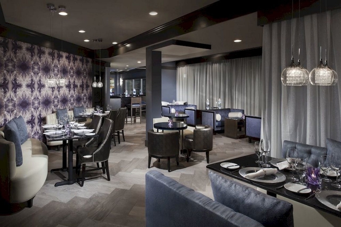 Imagen general del Hotel Pier House Resort and Spa. Foto 10