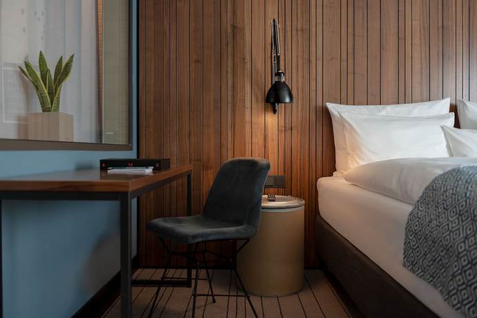 Imagen de la habitación del Hotel Pierdrei Hafencity Hamburg. Foto 7