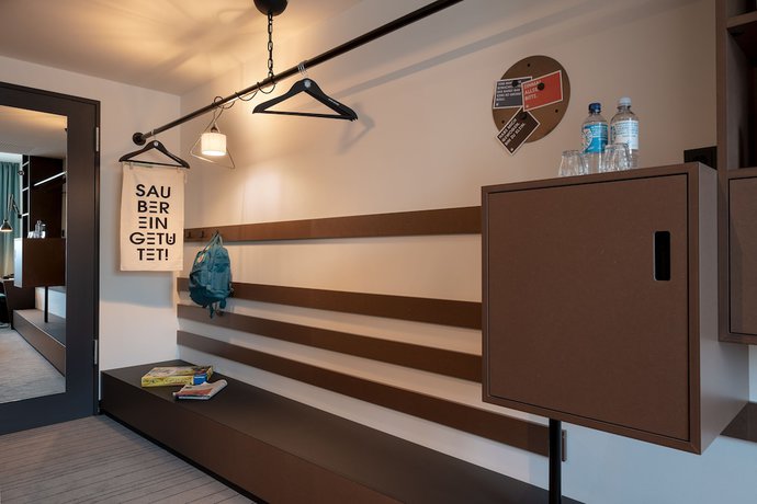 Imagen de la habitación del Hotel Pierdrei Hafencity Hamburg. Foto 16