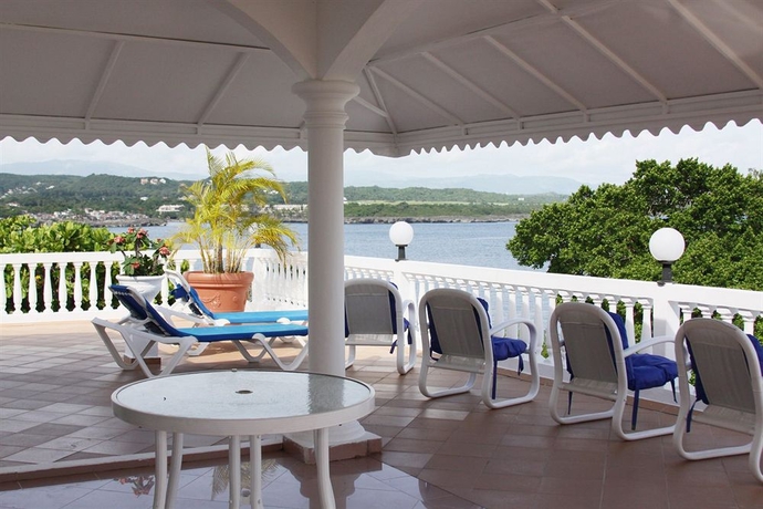 Imagen de los exteriores del Hotel Piergiorgio Palace. Foto 9