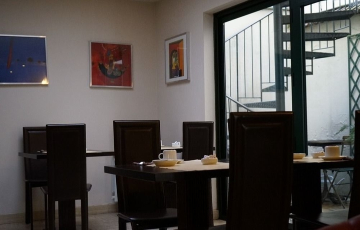 Imagen del bar/restaurante del Hotel Pierre Nicole. Foto 2