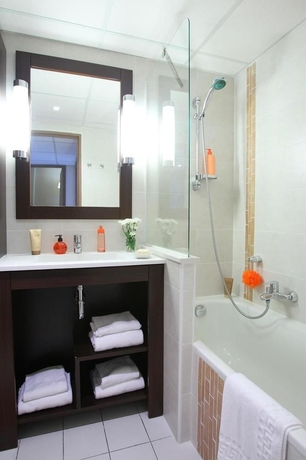 Imagen de la habitación del Hotel Pierre and Vacances Cap Hermes. Foto 9