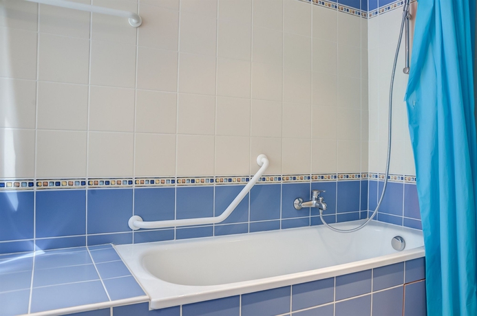 Imagen de la habitación del Hotel Pierre and Vacances La Rochelle Résidence Centre. Foto 6