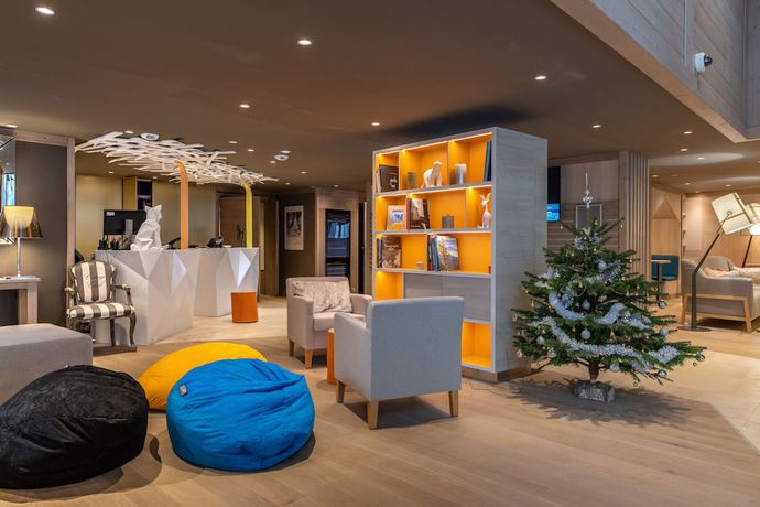 Imagen de los interiores del Hotel Pierre and Vacances Premium l'H&eacute;vana. Foto 14