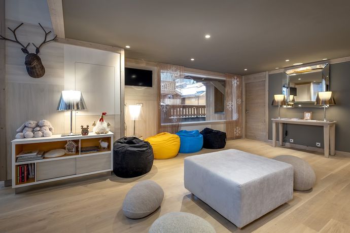 Imagen de los interiores del Hotel Pierre and Vacances Premium l'H&eacute;vana. Foto 18