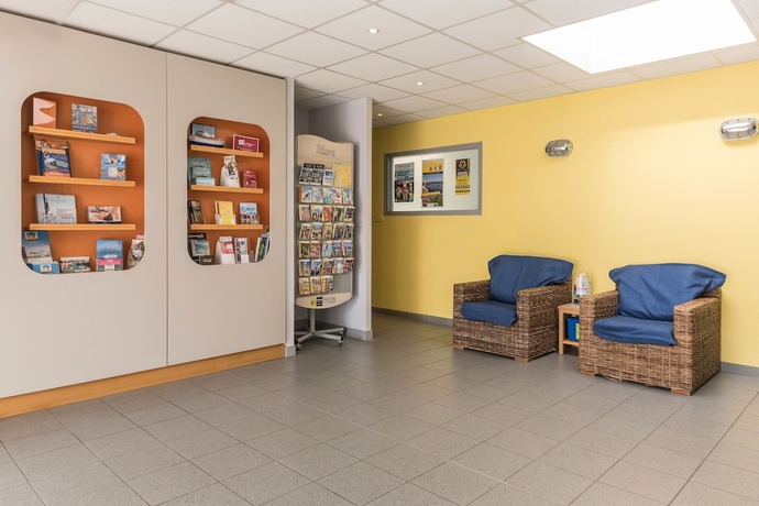 Imagen de los interiores del Hotel Pierre and Vacances R&eacute;sidence La Corniche De La Plage. Foto 18