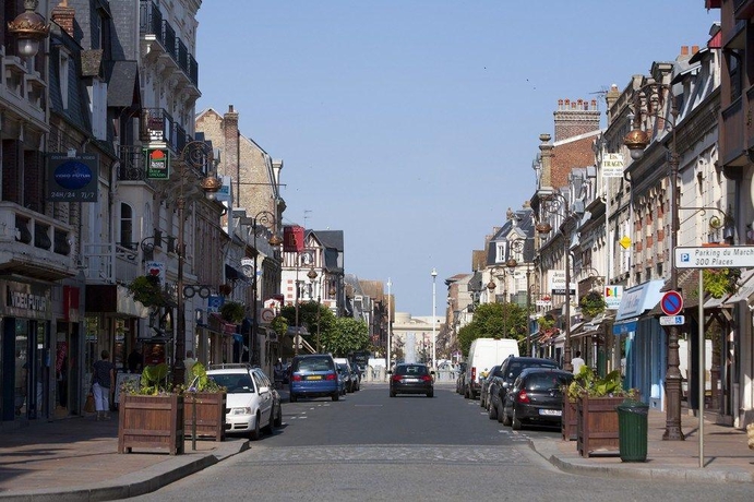 Imagen general del Hotel Pierre and Vacances Résidence Les Embruns. Foto 10