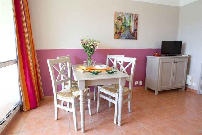 Imagen de los interiores del Hotel Pierre and Vacances Residence Cannes Mandelieu. Foto 9