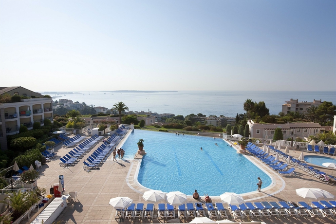 Imagen de la piscina del Hotel Pierre and Vacances Residence Cannes Villa Francia. Foto 11