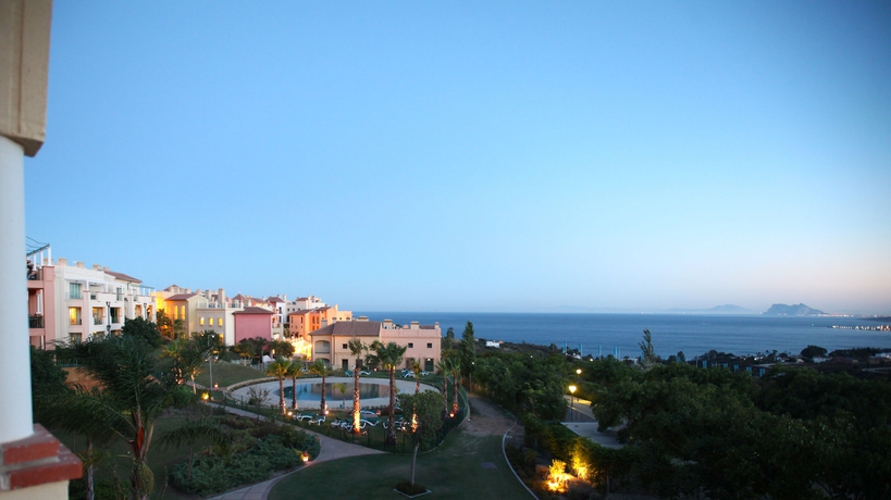 Imagen general del Hotel Pierre and Vacances Resort Terrazas Costa Del Sol. Foto 3