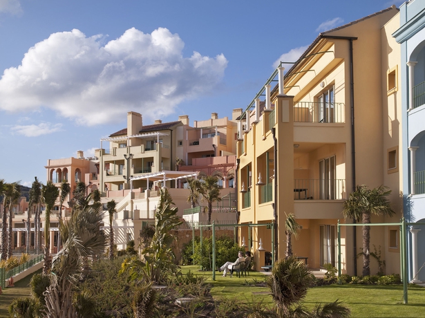 Imagen de los exteriores del Hotel Pierre and Vacances Resort Terrazas Costa Del Sol. Foto 12