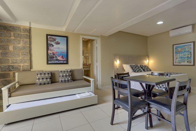 Imagen de la habitación del Hotel Pietra Flat. Foto 10