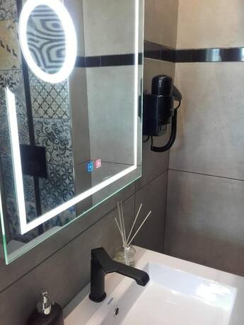 Imagen general del Hotel Pietra Mare Suites. Foto 9