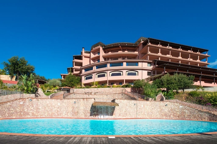 Imagen general del Hotel Pietre Rosse Residence Club Palinuro. Foto 3