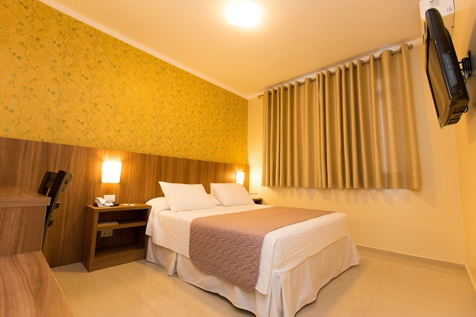 Imagen de la habitación del Hotel Pietro Angelo. Foto 15