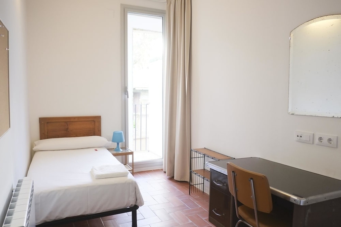 Imagen de la habitación del Hotel Pigal. Foto 13