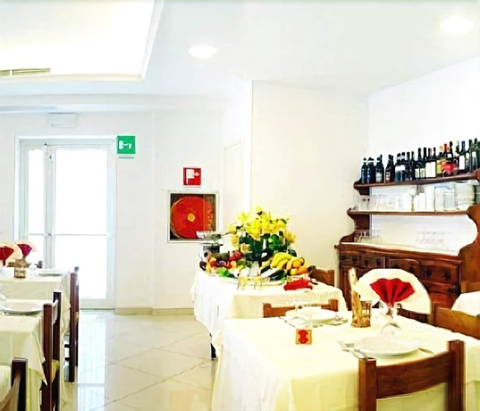 Imagen del bar/restaurante del Hotel Pigalle, Forte de Marmi. Foto 3