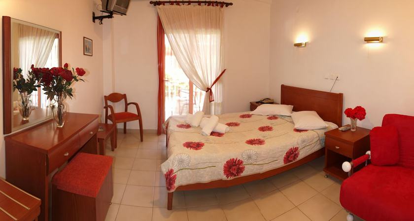 Imagen de la habitación del Hotel Pighi. Foto 17